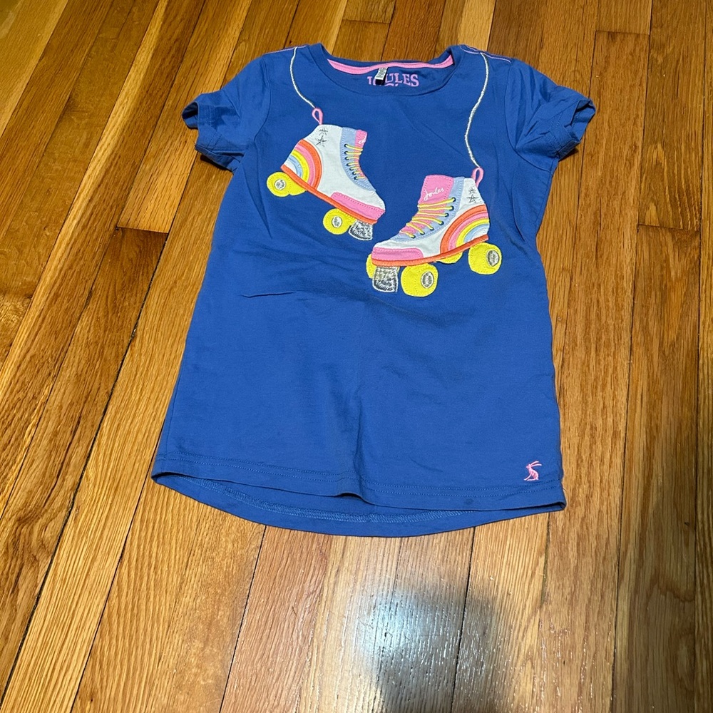 Girls Roller skate tee